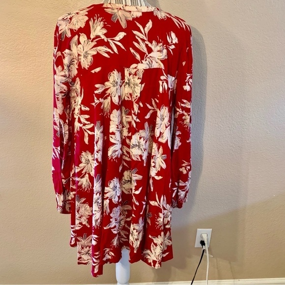 Cotton Candy Tunic Top Large Red Taupe Floral 100% Rayon Keyhole Flowy Boho - Picture 9 of 16